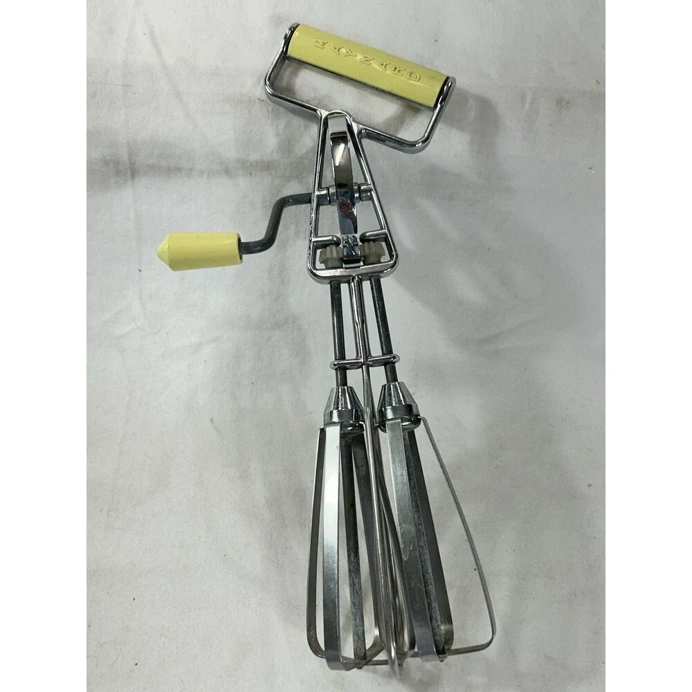 Vintage Maynard Manual Egg Beater Cream Handle Hand Mixer Working
